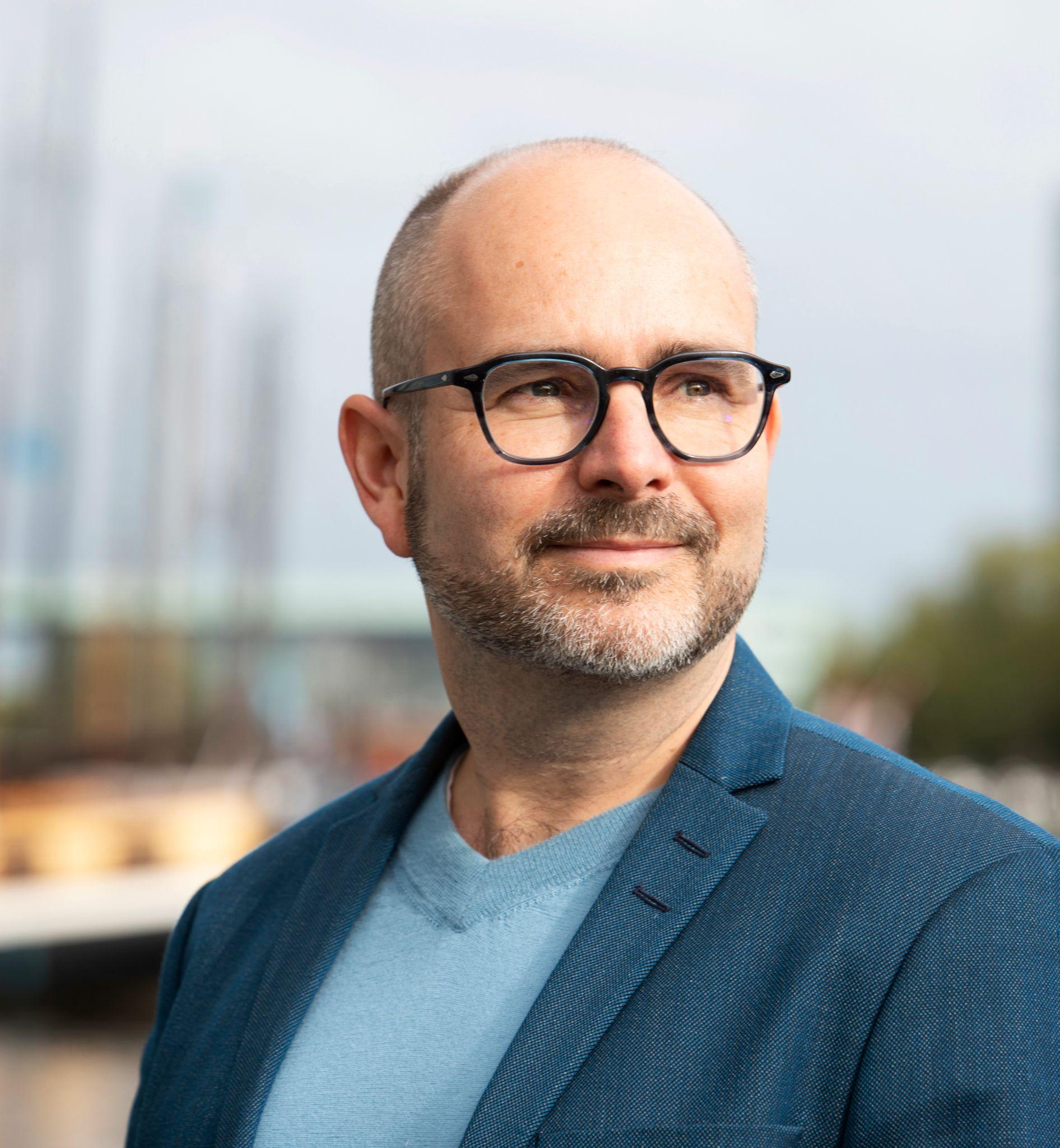 Prof. Martijn de Waal